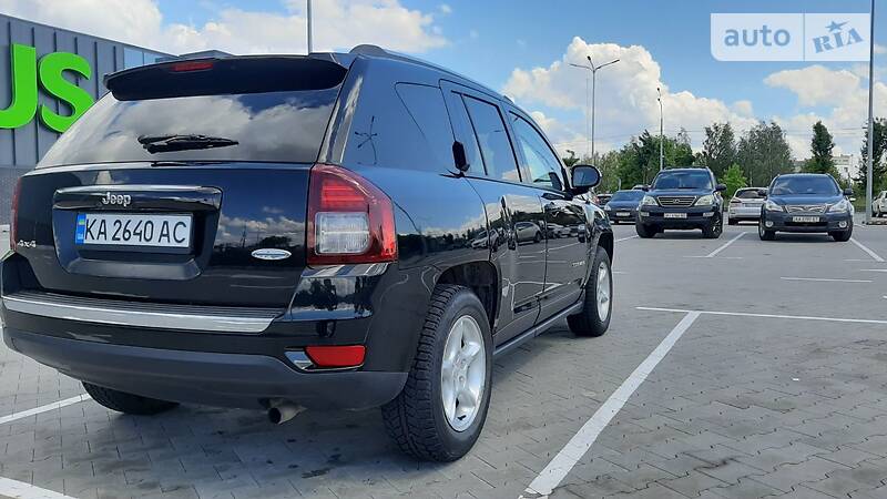 Позашляховик / Кросовер Jeep Compass 2015 в Києві