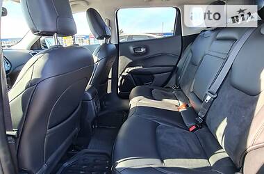 Позашляховик / Кросовер Jeep Compass 2017 в 