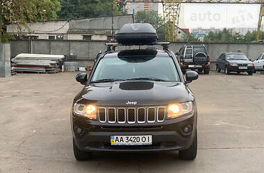 Позашляховик / Кросовер Jeep Compass 2011 в Києві