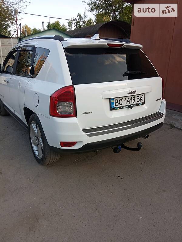 Внедорожник / Кроссовер Jeep Compass 2012 в Тернополе
