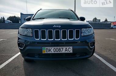 Внедорожник / Кроссовер Jeep Compass 2015 в Ровно