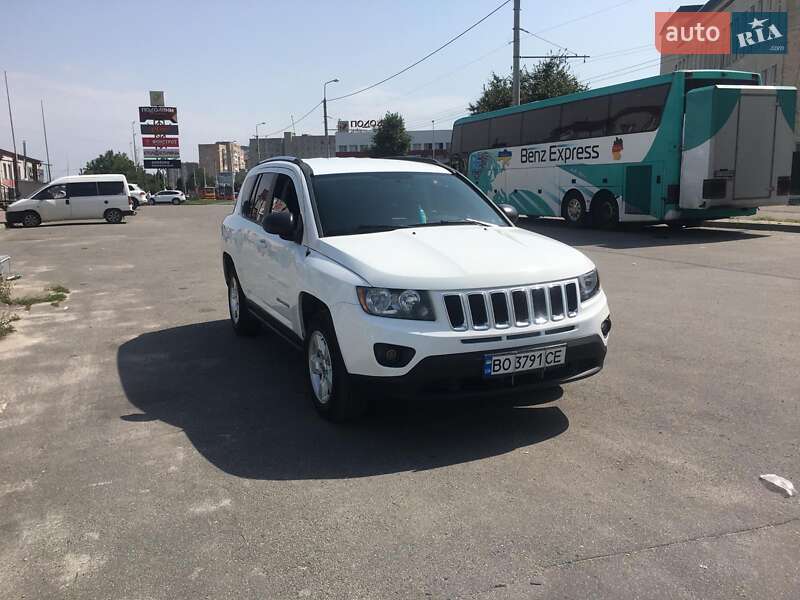 Внедорожник / Кроссовер Jeep Compass 2014 в Тернополе