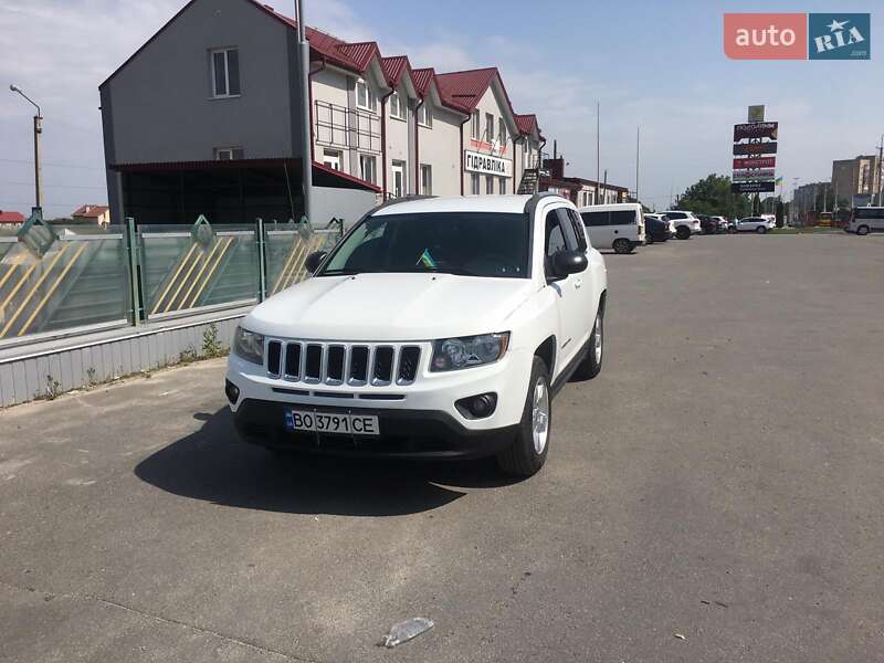 Внедорожник / Кроссовер Jeep Compass 2014 в Тернополе