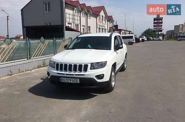 Внедорожник / Кроссовер Jeep Compass 2014 в 