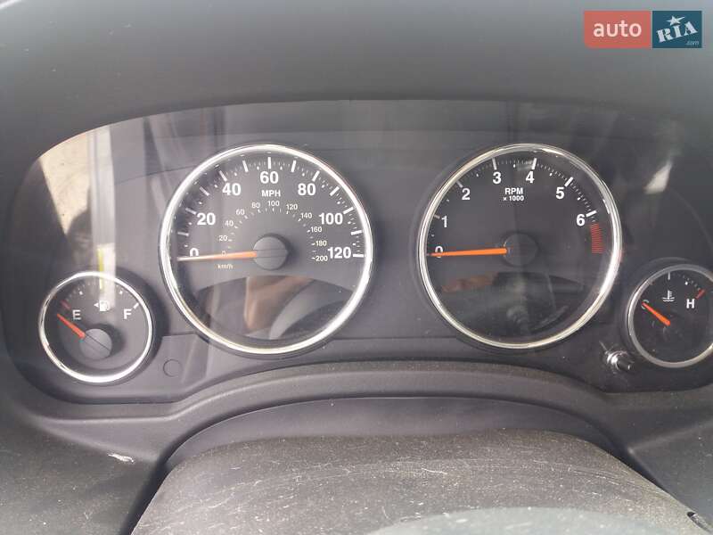 Внедорожник / Кроссовер Jeep Compass 2013 в Запорожье