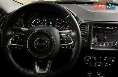 Внедорожник / Кроссовер Jeep Compass 2020 в 