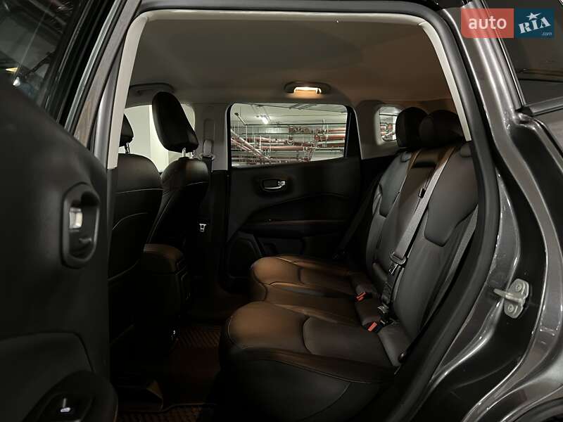 Внедорожник / Кроссовер Jeep Compass 2020 в Киеве