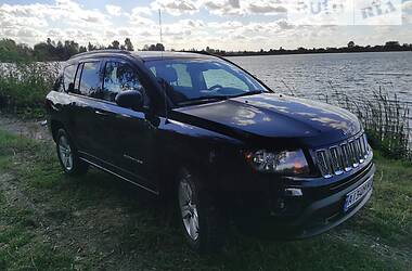 Внедорожник / Кроссовер Jeep Compass 2016 в Барышевке