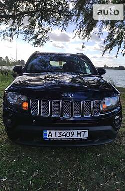 Внедорожник / Кроссовер Jeep Compass 2016 в Барышевке