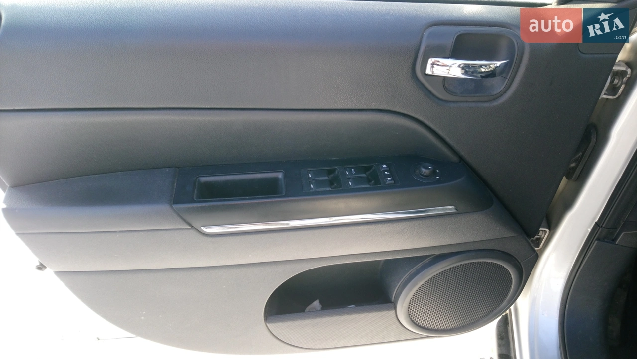 2011 Jeep Compass - мініатюра 17