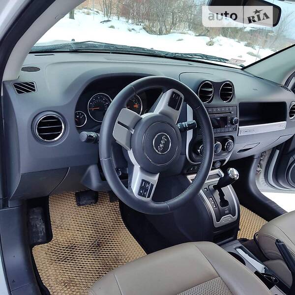 Позашляховик / Кросовер Jeep Compass 2015 в Львові