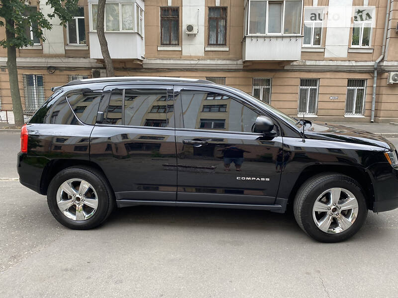 Внедорожник / Кроссовер Jeep Compass 2015 в Болграде