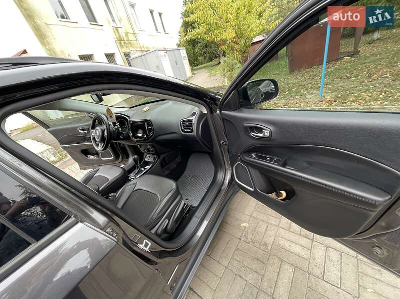 Внедорожник / Кроссовер Jeep Compass 2020 в Ужгороде