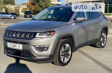 Внедорожник / Кроссовер Jeep Compass 2018 в 