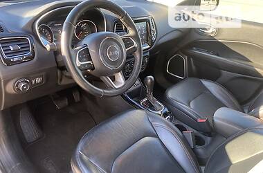 Внедорожник / Кроссовер Jeep Compass 2018 в 