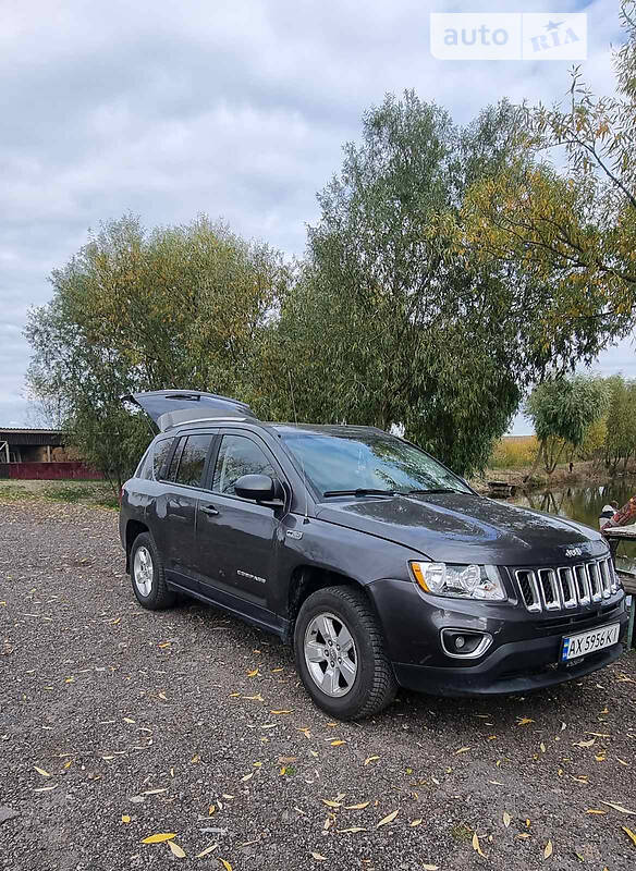 Внедорожник / Кроссовер Jeep Compass 2014 в Белой Церкви