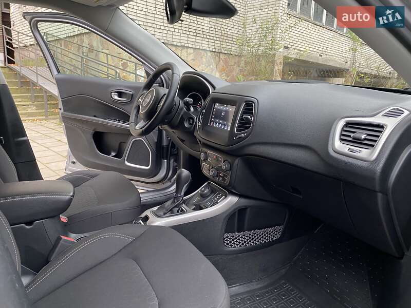 Позашляховик / Кросовер Jeep Compass 2017 в Харкові