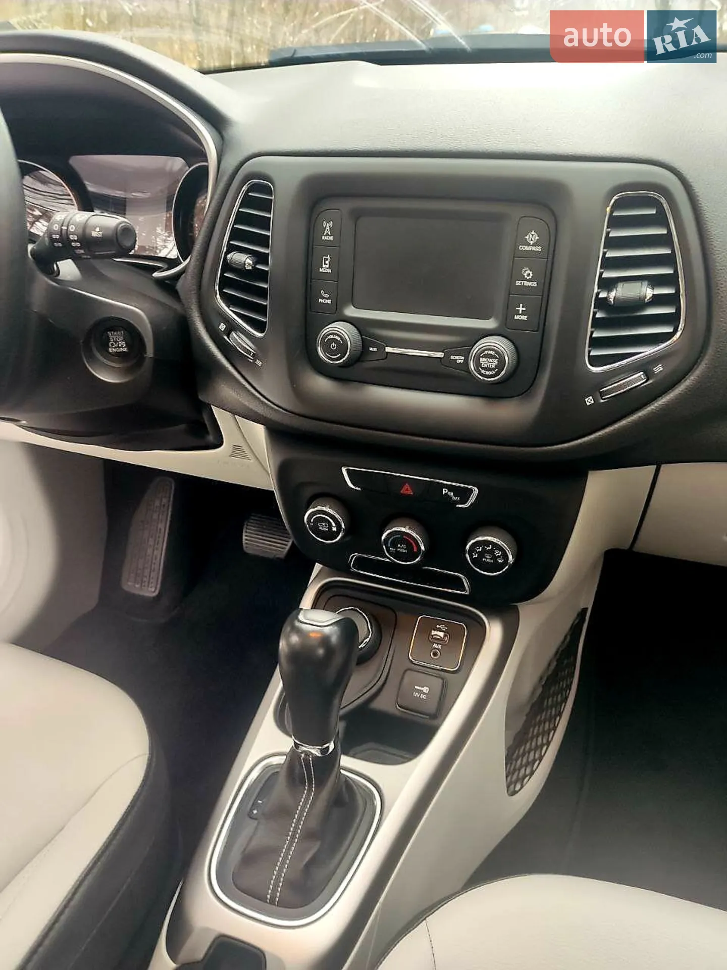 2017 Jeep Compass - мініатюра 21
