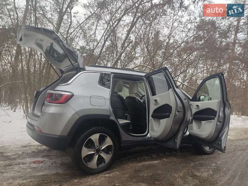 Позашляховик / Кросовер Jeep Compass 2017 в Києві фото 15 Позашляховик / Кросовер Jeep Compass 2017 в Києві