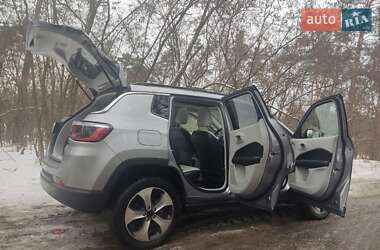 Внедорожник / Кроссовер Jeep Compass 2017 в 
