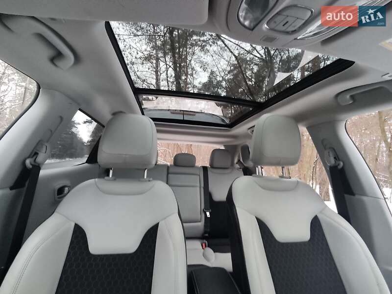 Позашляховик / Кросовер Jeep Compass 2017 в Києві фото 44 Позашляховик / Кросовер Jeep Compass 2017 в Києві