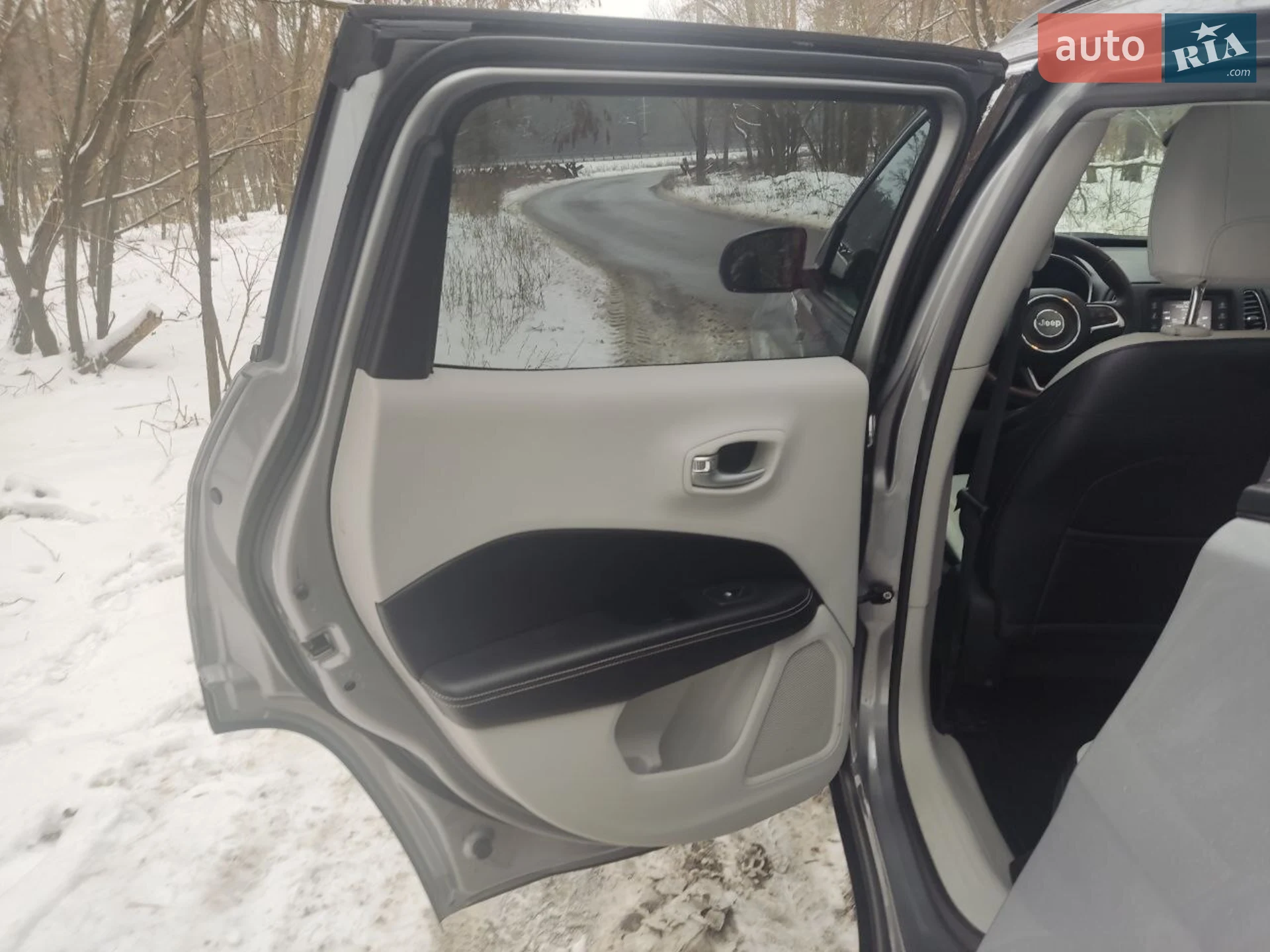 2017 Jeep Compass - мініатюра 47