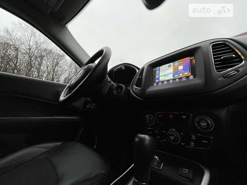 Внедорожник / Кроссовер Jeep Compass 2018 в Киеве