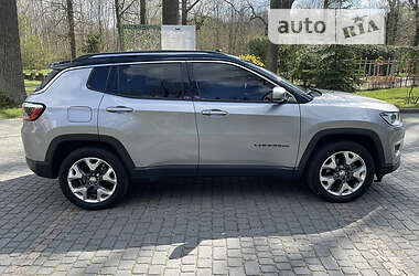 Внедорожник / Кроссовер Jeep Compass 2017 в 