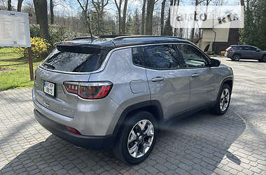 Внедорожник / Кроссовер Jeep Compass 2017 в 