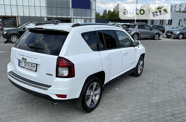 Внедорожник / Кроссовер Jeep Compass 2016 в 