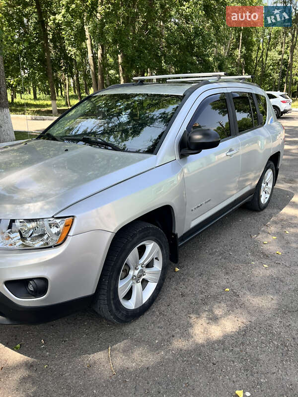 Внедорожник / Кроссовер Jeep Compass 2013 в Теплике