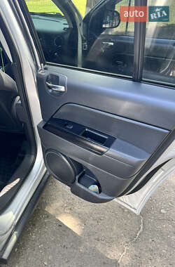 Внедорожник / Кроссовер Jeep Compass 2013 в Теплике