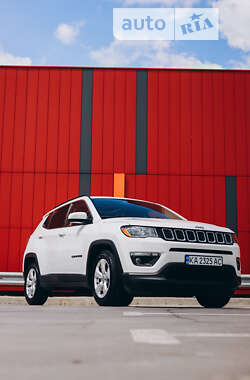 Внедорожник / Кроссовер Jeep Compass 2017 в Киеве фото 4 Внедорожник / Кроссовер Jeep Compass 2017 в Киеве