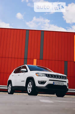 Внедорожник / Кроссовер Jeep Compass 2017 в Киеве фото 2 Внедорожник / Кроссовер Jeep Compass 2017 в Киеве