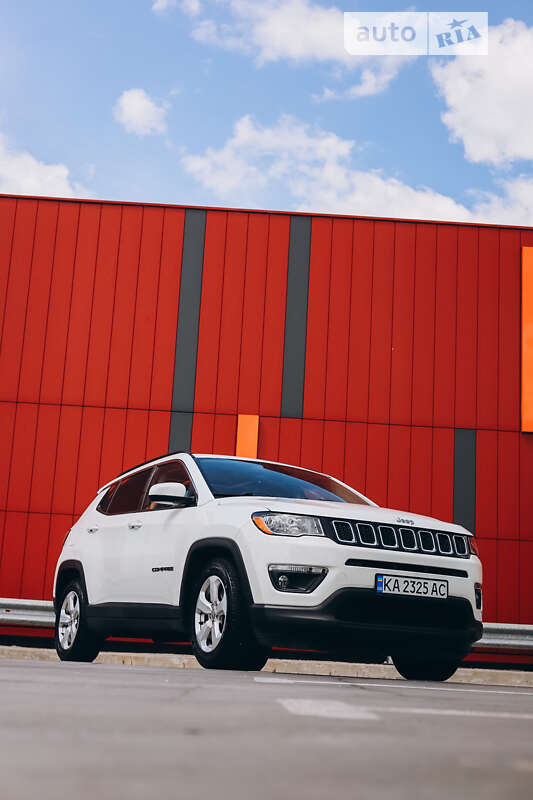 Внедорожник / Кроссовер Jeep Compass 2017 в Киеве фото 2 Внедорожник / Кроссовер Jeep Compass 2017 в Киеве