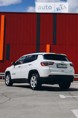 Внедорожник / Кроссовер Jeep Compass 2017 в Киеве фото 13 Внедорожник / Кроссовер Jeep Compass 2017 в Киеве