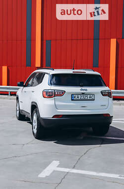 Внедорожник / Кроссовер Jeep Compass 2017 в Киеве фото 12 Внедорожник / Кроссовер Jeep Compass 2017 в Киеве
