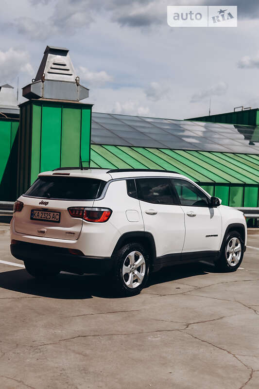 Внедорожник / Кроссовер Jeep Compass 2017 в Киеве фото 14 Внедорожник / Кроссовер Jeep Compass 2017 в Киеве