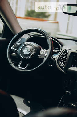 Внедорожник / Кроссовер Jeep Compass 2017 в Киеве фото 23 Внедорожник / Кроссовер Jeep Compass 2017 в Киеве