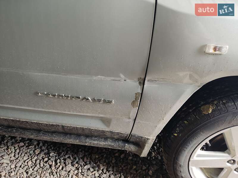 Позашляховик / Кросовер Jeep Compass 2011 в Смілі фото 16 Позашляховик / Кросовер Jeep Compass 2011 в Смілі