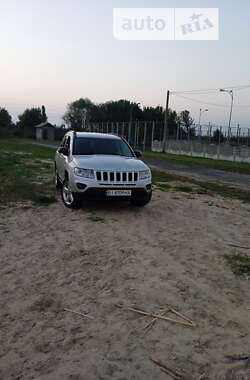 Внедорожник / Кроссовер Jeep Compass 2011 в 