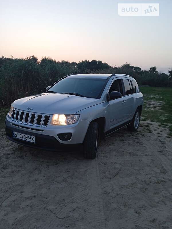 Внедорожник / Кроссовер Jeep Compass 2011 в Козельщине