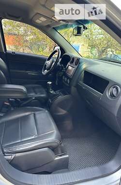 Внедорожник / Кроссовер Jeep Compass 2011 в 