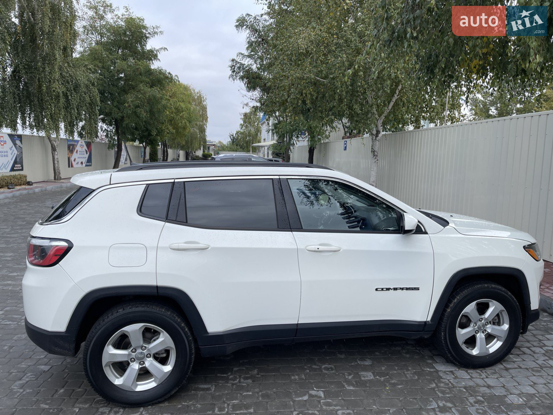2017 Jeep Compass - мініатюра 4