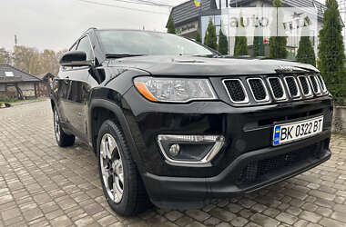 Позашляховик / Кросовер Jeep Compass 2017 в Рівному