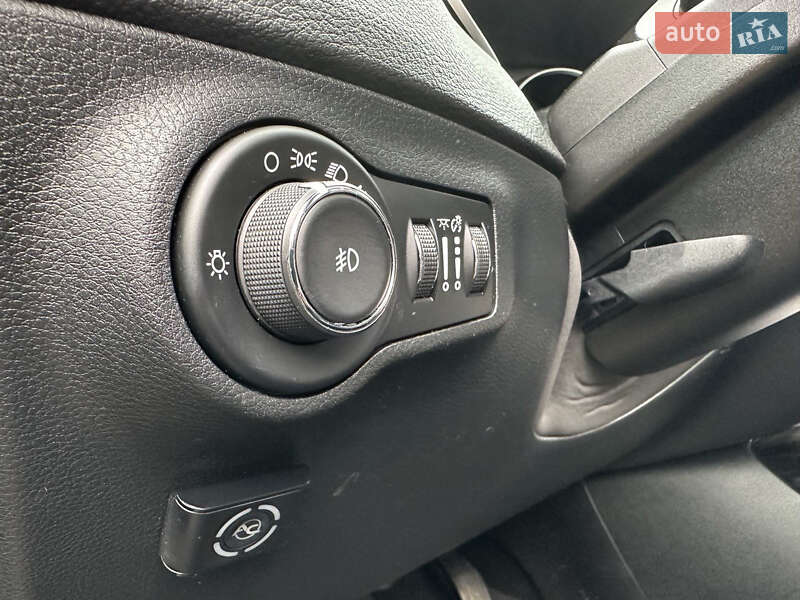 Внедорожник / Кроссовер Jeep Compass 2017 в Ровно