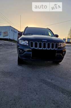 Внедорожник / Кроссовер Jeep Compass 2016 в Звягеле