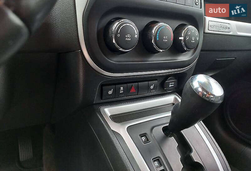 Внедорожник / Кроссовер Jeep Compass 2016 в Киеве