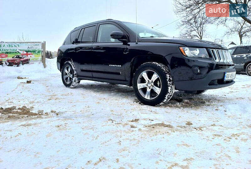 Внедорожник / Кроссовер Jeep Compass 2016 в Киеве