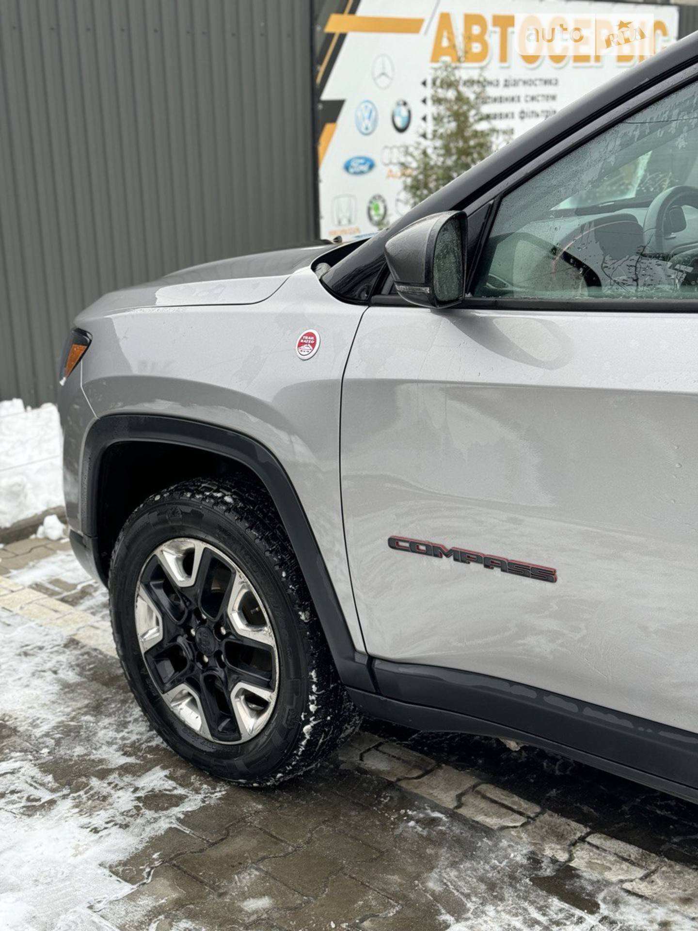 2018 Jeep Compass - мініатюра 3